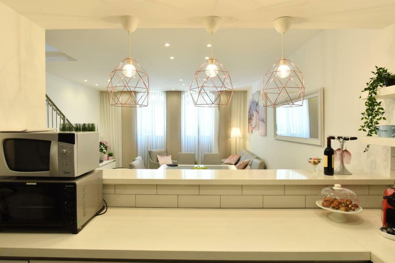 Saidoff, Amazing 4 Bedroom 3 Bath In City Center, Pool, Parking!!! Jérusalem Extérieur photo